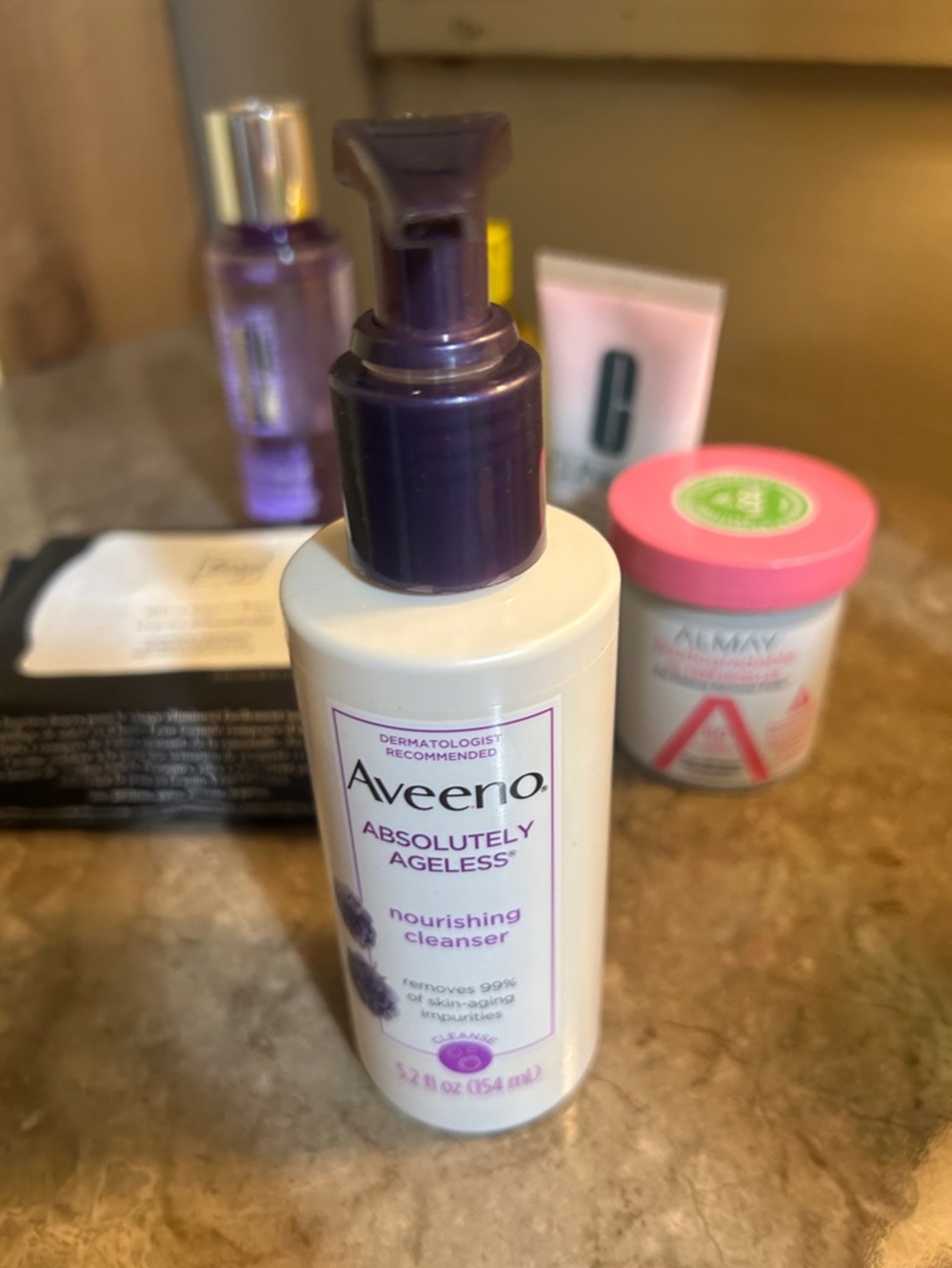 Neutrogena, Olay, Aveeno, Clinique, Garnier, FMG SkinCare and Eye Makeup Bundle - Picture 7 of 13